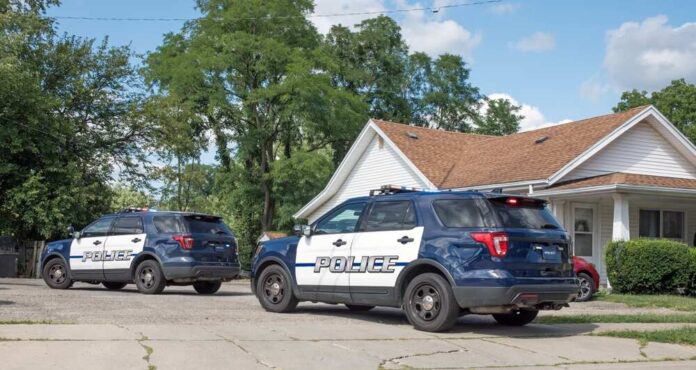 Police,Cars,Responding,To,911,Call