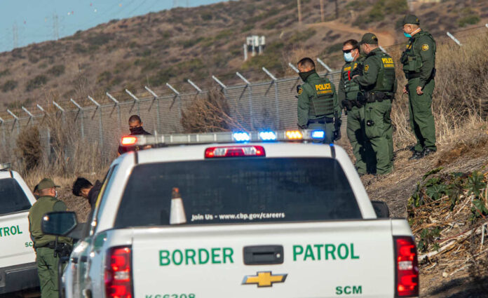 1900868446 featured image Texas Operation Lone Star: Impact on Border Crime and Financial Implications