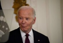 Senator Mullin Raises Concerns Over Air Force One Replacement Negotiations with Qatar