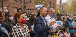 Democrats Demand Answers on Iran Strikes as White House Pushes Back